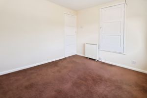 DE VERE ESTATE- click for photo gallery